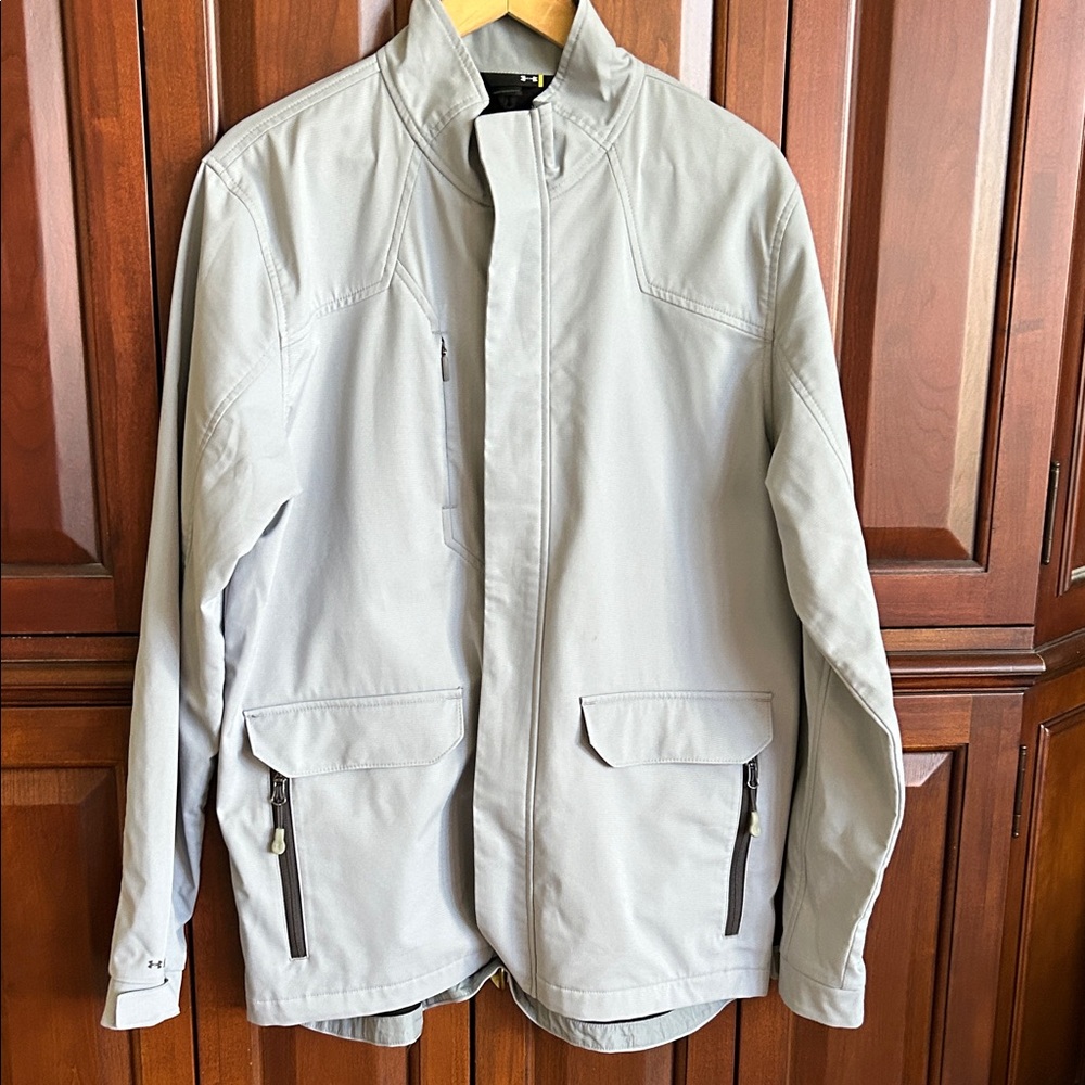 Under Armour Men's Light Gray Softshell Jacket - Zip & Flap Pocket Design